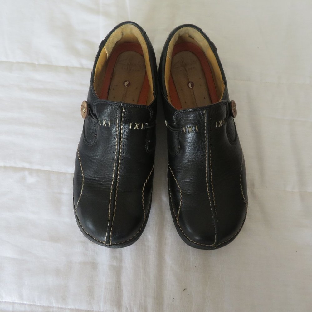 CLARK'S ARTISAN WOMEN'S SLIP‎ ON SHOES